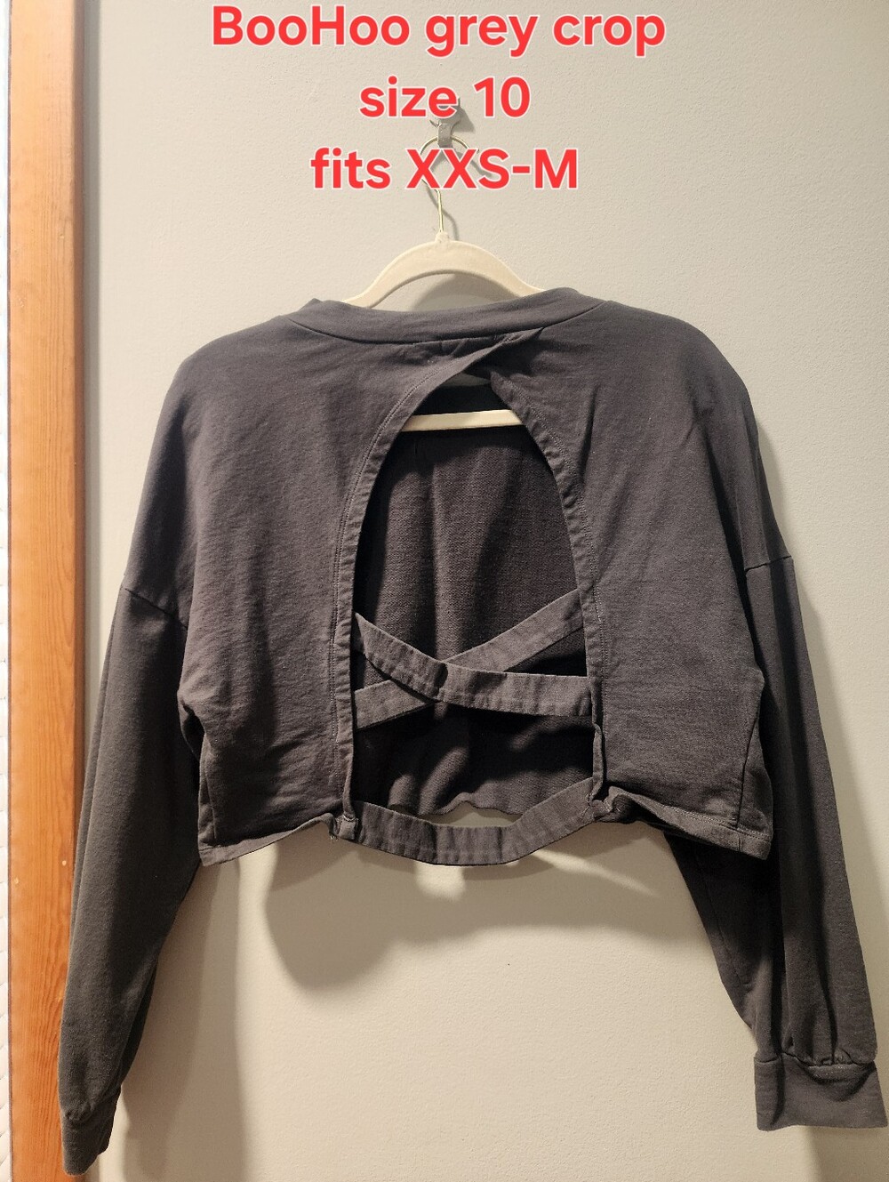 Boohoo Charcoal Grey Cropped Long-Sleeve Top with Strappy Open Back